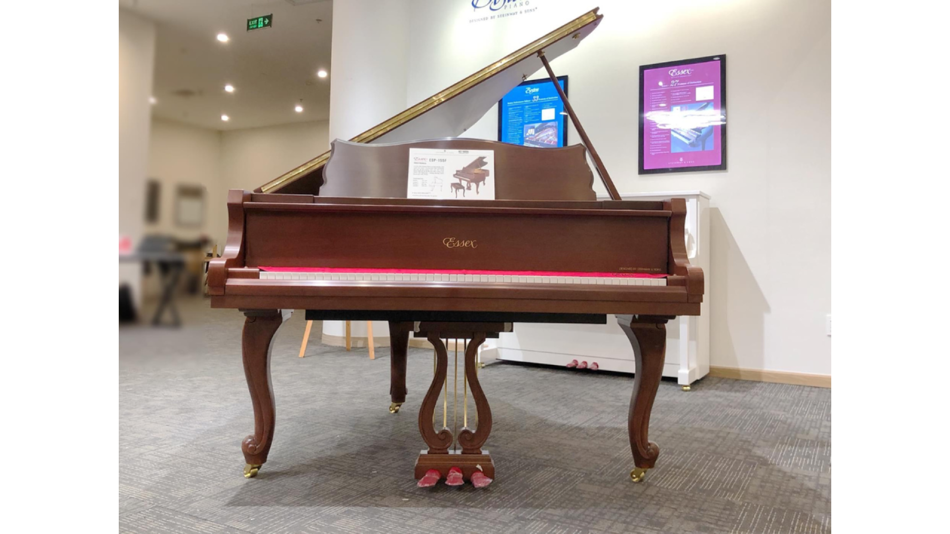 Essex (Designed by Steinway)