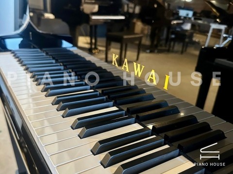 REVIEW PIANO KAWAI K-700