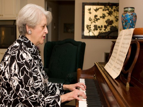 Học piano khi đã lớn cho bạn lợi ích gì?