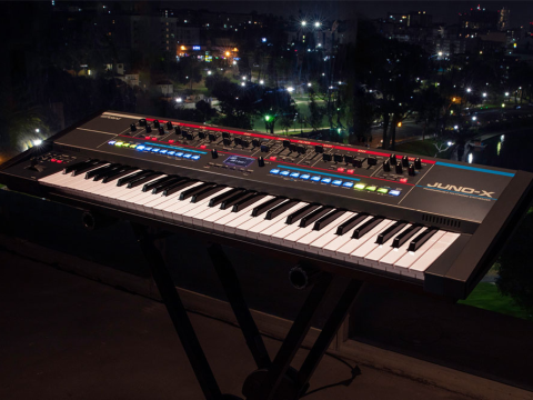 ROLAND JUNO-X