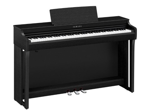 YAMAHA CLP-825 B
