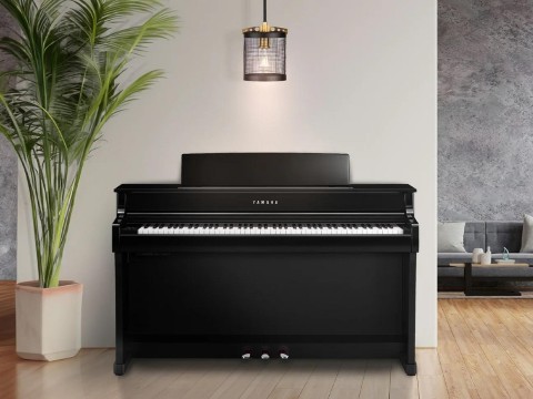 YAMAHA CLP-845 PE