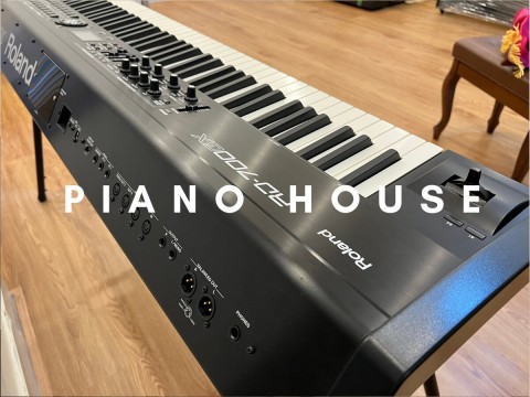 ROLAND RD-700GX