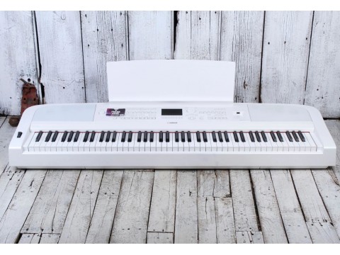 YAMAHA DGX-670 WH