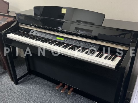 YAMAHA CLP-380 PE