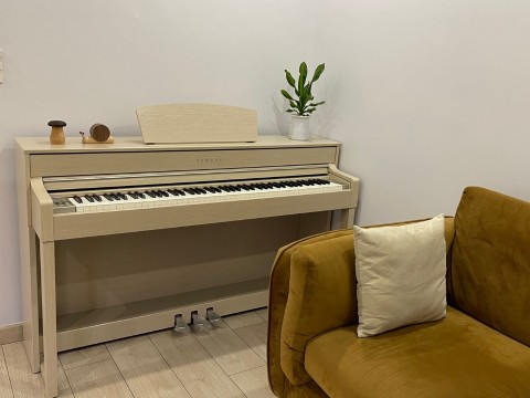 YAMAHA CLP-535 WA