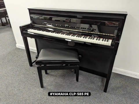 YAMAHA CLP-585 PE
