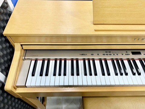 YAMAHA CLP-430 C
