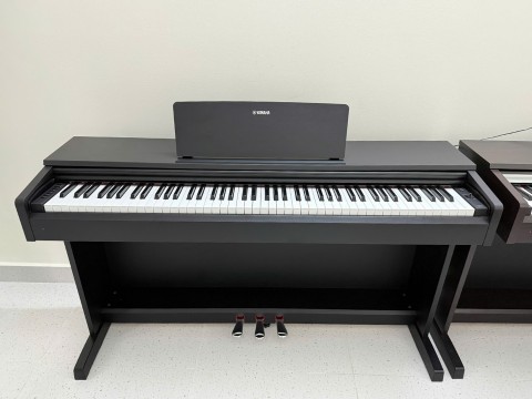 YAMAHA YDP-142 B