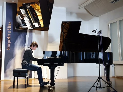 Steingraeber D-232 Semi Concert Grand