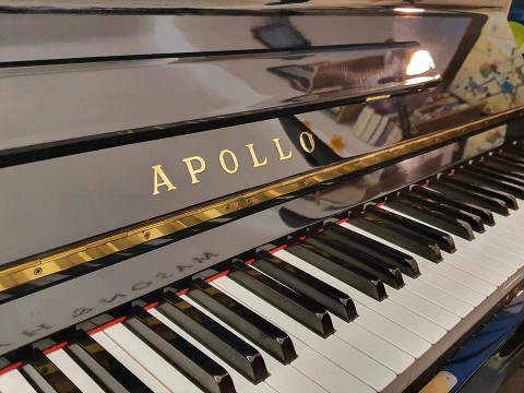 PIANO APOLLO SR8