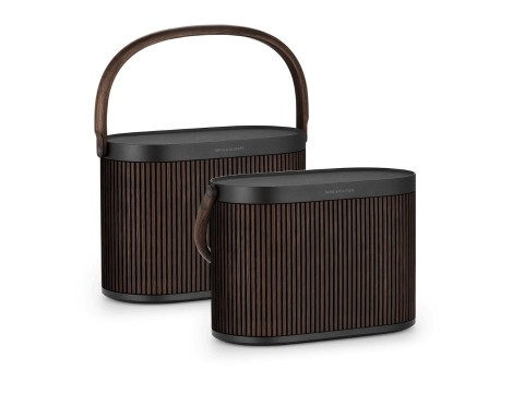 Stereo Pair Set with Beosound A5