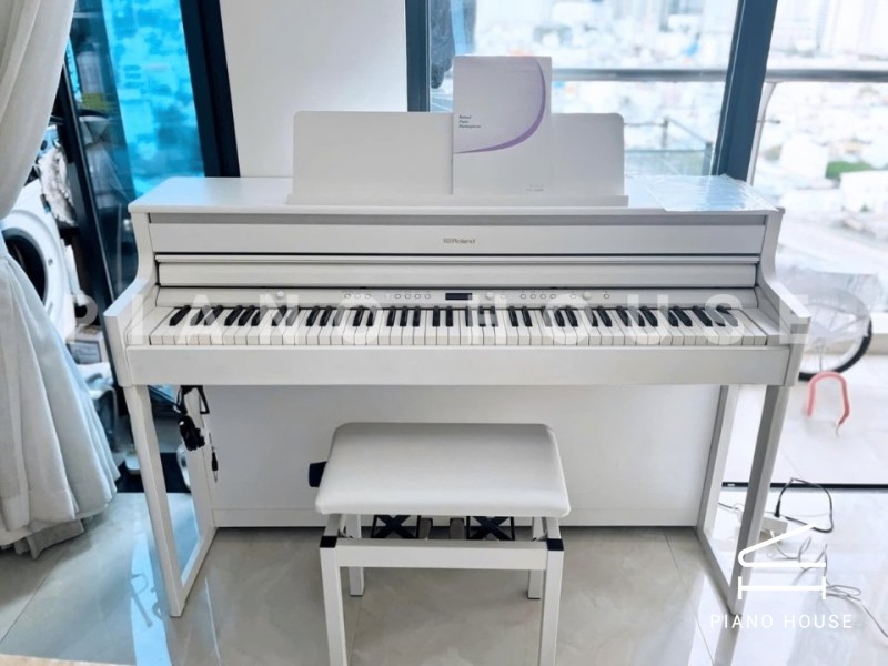Tìm Hiểu ROLAND HP-704 WH (USED)