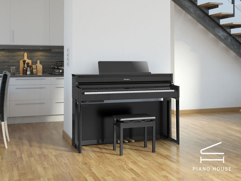 Review ROLAND HP-704 PE