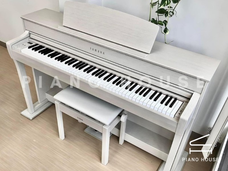 YAMAHA CLP-745 WA (USED) Có Tốt Không?