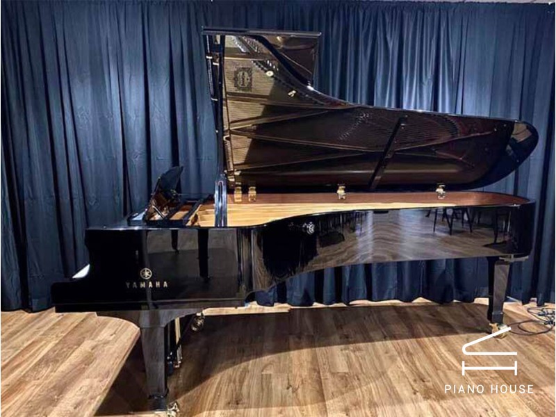 YAMAHA CFIIIS - Review Chi Tiết