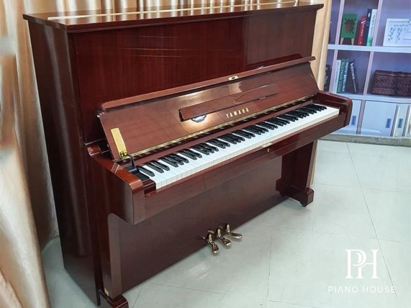 Review YAMAHA U2C Mh