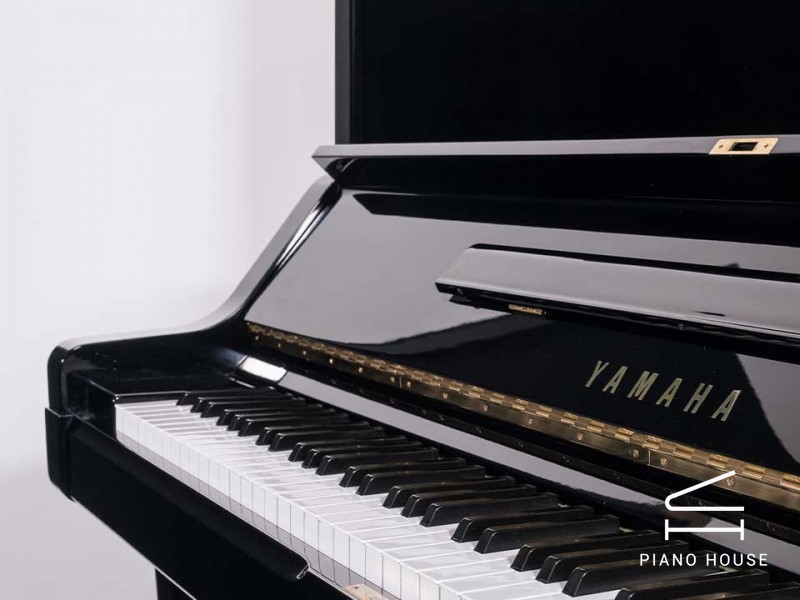 REVIEW PIANO YAMAHA UX3