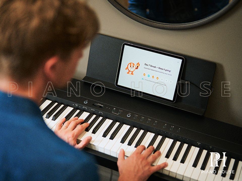 ROLAND FP-40