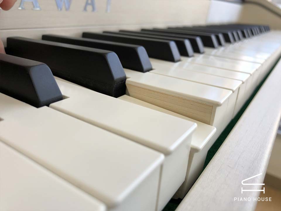 Đàn Piano KAWAI CA17A (Màu Trắng) - Khuyến mãi 2.900.000đ | PIANO 