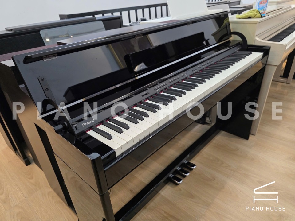 Đàn Piano ROLAND DP990RF PE - Đen Bóng - Độc Nhất - Chính