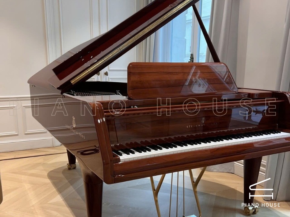 Steinway & Sons Noé Limited Edition (Deep Burgundy Red)