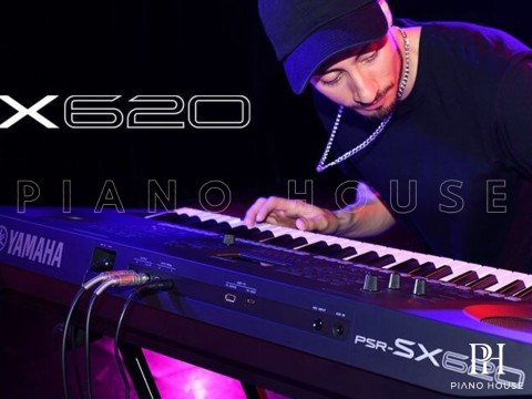 Yamaha PSR SX620