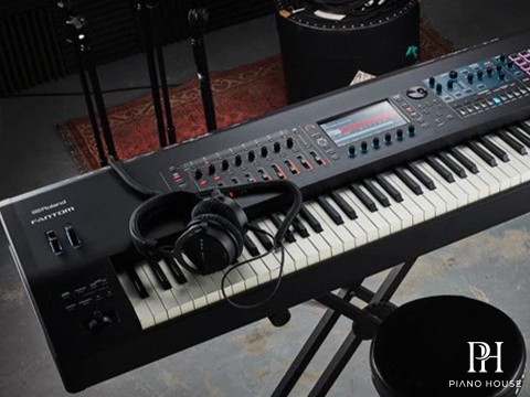 ROLAND FANTOM 7