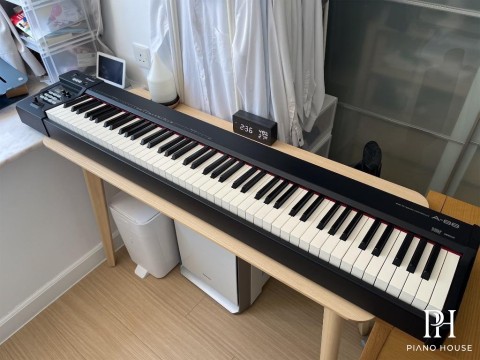 ROLAND A-88MKII Midi Keyboard Controller