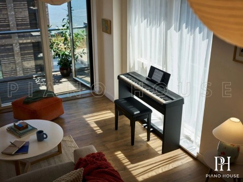 ROLAND FP-40