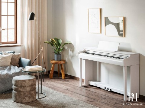 YAMAHA CLP-825 WH