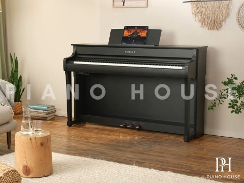 YAMAHA CLP-835 B