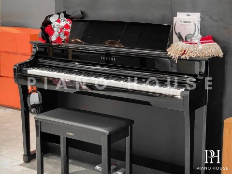 YAMAHA CLP-845 PE