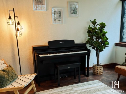 YAMAHA CSP-275 B