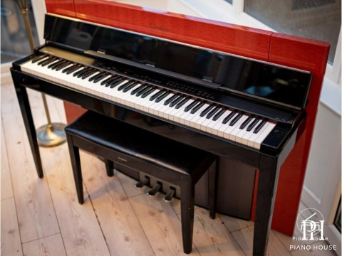 YAMAHA CLP F01 Red