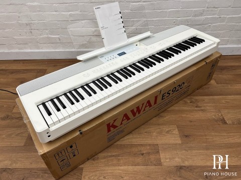 KAWAI ES920 WH (USED)