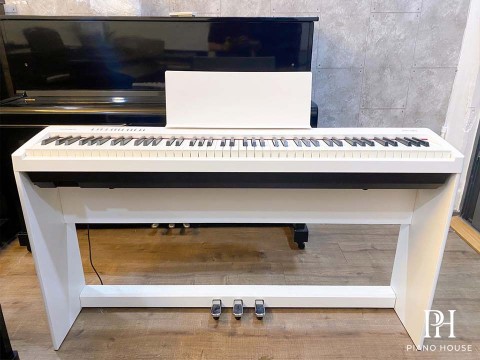 ROLAND FP-30 WH