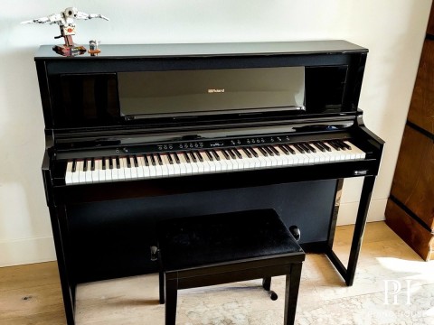 ROLAND LX-706 PE New