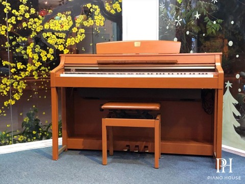 YAMAHA CLP-370 C