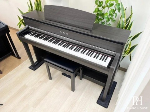 YAMAHA CLP-775 DW