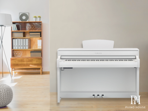 YAMAHA CLP-735 WH