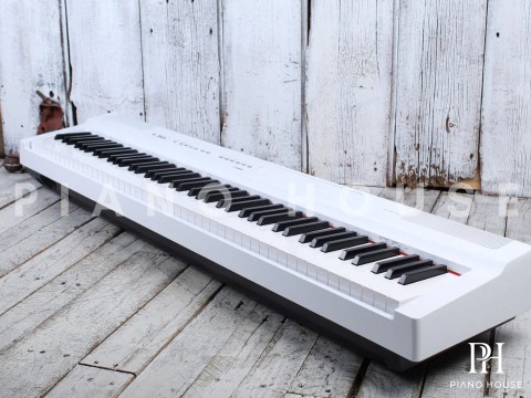 YAMAHA P-125A WH