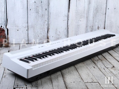YAMAHA P-125A WH