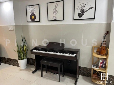 YAMAHA YDP-140 R