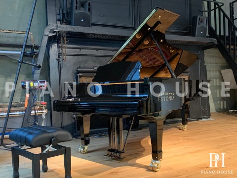Estonia L274 Concert Grand