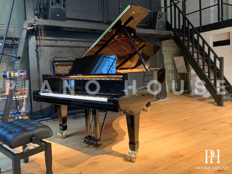Estonia L274 Concert Grand