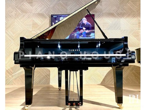 YAMAHA C3X (USED)