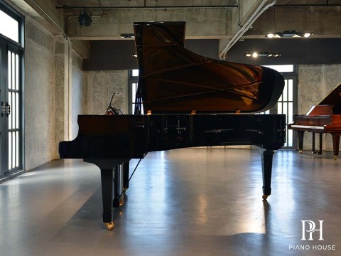 YAMAHA C7B