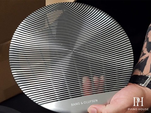 Loa Bang & Olufsen Celestial