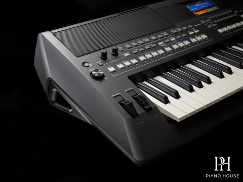 Yamaha PSR SX600